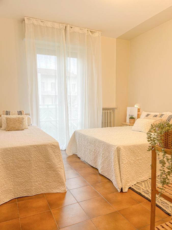 Americana Beach House Rimini Bagian luar foto